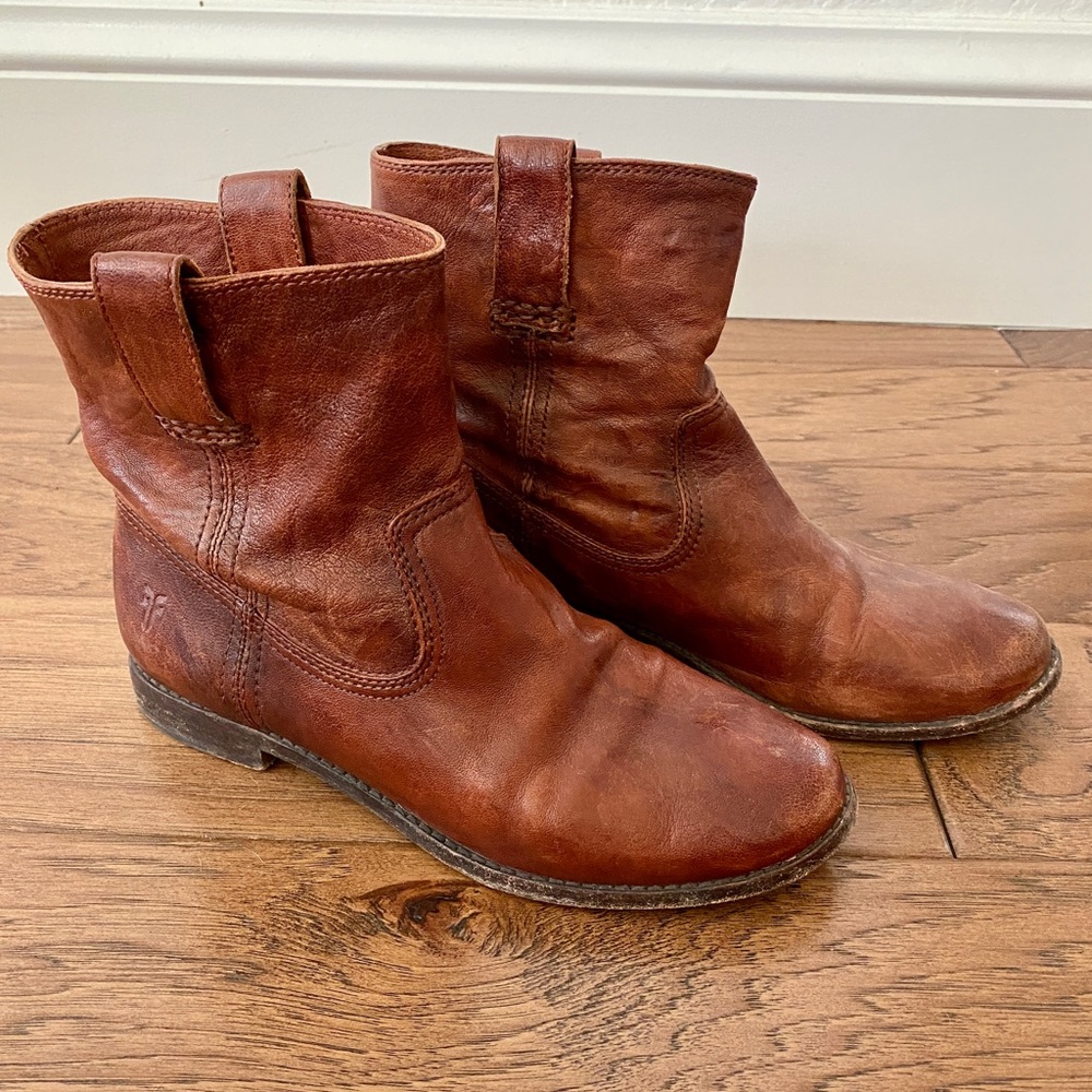 Frye Brown Anna Shortie Booties 8